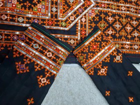 تصویر لباس سنتی بلوچی 