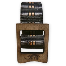 تصویر کمربند با سگک چوبی 