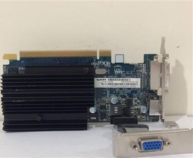 تصویر کارت گرافیک 1 گیگ DDR3 برند سافایر مخصوص مینی کیس 