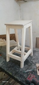 تصویر چهارپایه چوبی wooden stool