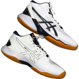 تصویر کفش والیبال و بسکتبال مردانه اسیکس مدل 2025 - ۴ Asics volleyball and basketball shoes model 2025