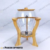 تصویر کلمن شیشه ای کاچار ظرفیت ۴ لیتر با پایه چوبی 