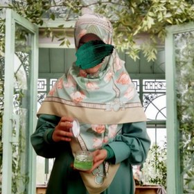 تصویر روسری ابریشم توییل وارداتی اصل گل لاله سبز پاستیلی 
