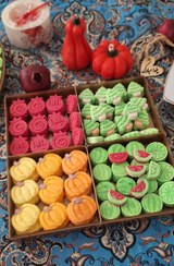 تصویر قند تزیینی یلدایی پک 100 عددی هندوانه،انار،کدو کاج،قاچ هندوانه 