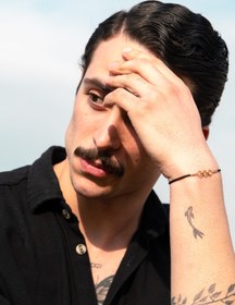 تصویر دستبند پرهون 