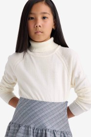 تصویر پلیور دخترانه بژ دفکتو 