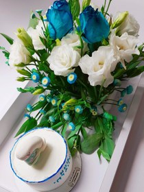 تصویر باکس لوکس کیک و گل Cake and flowers box