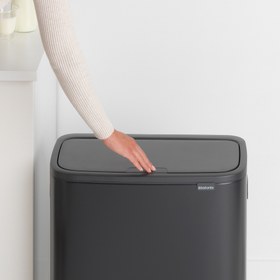 تصویر سطل زباله 30+30 لیتربو تاچ بین سفید برابانتیا BRABANTIA 