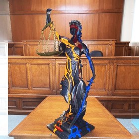 تصویر مجسمه عدالت 