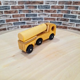 تصویر کامیون تانکر چوبی Wooden tanker truck