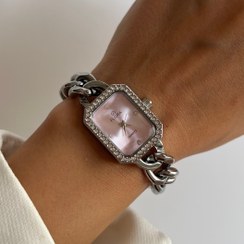 تصویر ساعت فلورا دورنگین با بند کارتیه - صفحه یاسی 