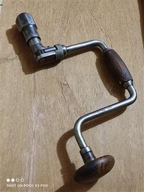 تصویر دریل دستی قدیمی 