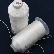 تصویر نخ روکار ابریشم خارجی سفید شماره 30 (نخ قلاب بافی) 