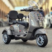 تصویر موتور دونفره شارژی وارداتی مدل Vespa 