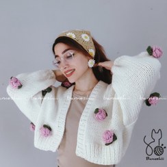 تصویر ژاکت دستبافت گل رز بامشی 
