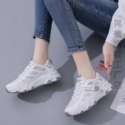 تصویر کفش کتانی زنانه maklinit مدل خاص و جدید رنگ سفید سایز ۴۰ 