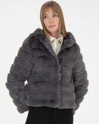 تصویر پالتو زنانه خاکستری تیره پیرکاردین 