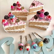 تصویر چنگال زیتون خوری برش کیک رنگ بندی(زیتون خوری کیک 3 طبقه) 