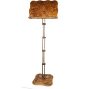 تصویر پایه نت چوبی باروک طرح ایستاده 