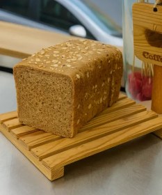 تصویر نان تست جو خمیر ترش 