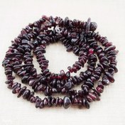 تصویر ریسه سنگ گارنت شکسته (طول ریسه 40 سانتیمتر است) - کد 2020234 