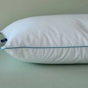 تصویر بالش مدل Cool Touch Maya برند Othello 