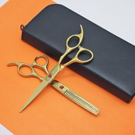 تصویر ست قیچی حرفه ای و فوق‌العاده با کیفیت کوتاهی مو A set of professional and excellent hair cutting scissors