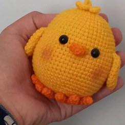 تصویر عروسک بافتنی جوجه ۸ سانتی 