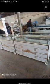 تصویر پیشخوان و ویترین 
