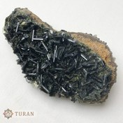 تصویر سنگ راف اپیدوت کلکسیونی طبیعی 193 گرم 