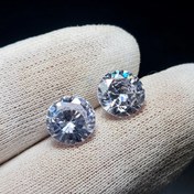 تصویر جفت نگین سنگ کیوبیک زیرکونیا با وزن ۱۲/۴ قیراط کد 30495 