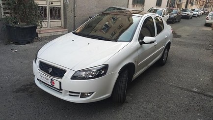 تصویر ایران خودرو رانا مدل 1400 ا پلاس سقف شیشه ای پلاس سقف شیشه ای