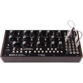 تصویر سینتی سایزر Moog Mother-32 Moog Mother-32 Semi-Modular Analog Synthesizer