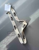 تصویر بند عینک زن‌ نیم‌رخ 