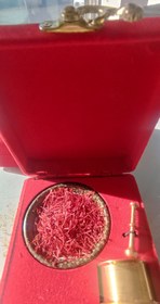تصویر زعفران ممتاز یک مثقال 4.6 گرم خالص با بسته بندی جعبه ای با زعفران ساو 