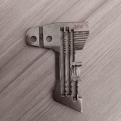 تصویر صفحه دوخت سردوز 4 نخ E809 (4 نخ 747) 4 thread E809 head sewing machine