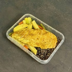 تصویر خوراک مرغ و کینوا 