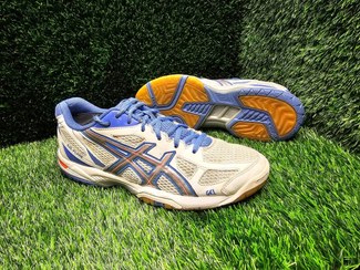 تصویر کتونی کفش ورزشی سالنی اورجینال اسیکس سایز 40.5 Sport orginal shoes