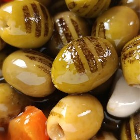 تصویر زیتون کبابی 700 گرمی 