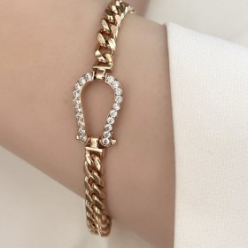 تصویر دستبند نعل اسبی 