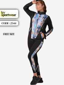 تصویر سویشرت شلوار ورزشی زنانه Nike طرح کوبیسم Nike womens sweatshirt with cubism design