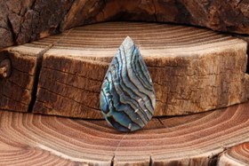 تصویر نگین اشکی صدف آبالون 