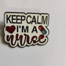 تصویر سنجاق سینه پزشکی 