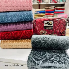 تصویر پتو یک نفره روشا سایز ۲۲۰×۱۴۰ نرم و لطیف قرمز 