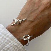 تصویر دستبند طرح گره نقره 