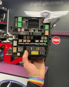 تصویر جعبه فیوز داخل موتور هیوندای سانتافه ۲۰۱۵ Junction box