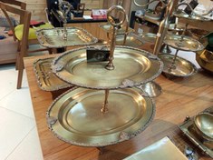 تصویر شیرینی خوری دو طبقه برنجی برند ریور 