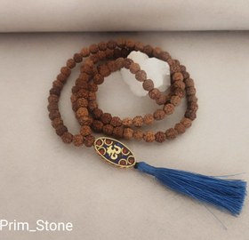 تصویر رودراکشا سایز ۸ همراه با مهره تبتی Rudraksha mala