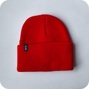 تصویر کلاه بافت قرمز 