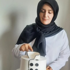 تصویر اموزشکیک و. کیک سر اشپز وزن 2کیلو خامه ای بادکور فوندانت cake